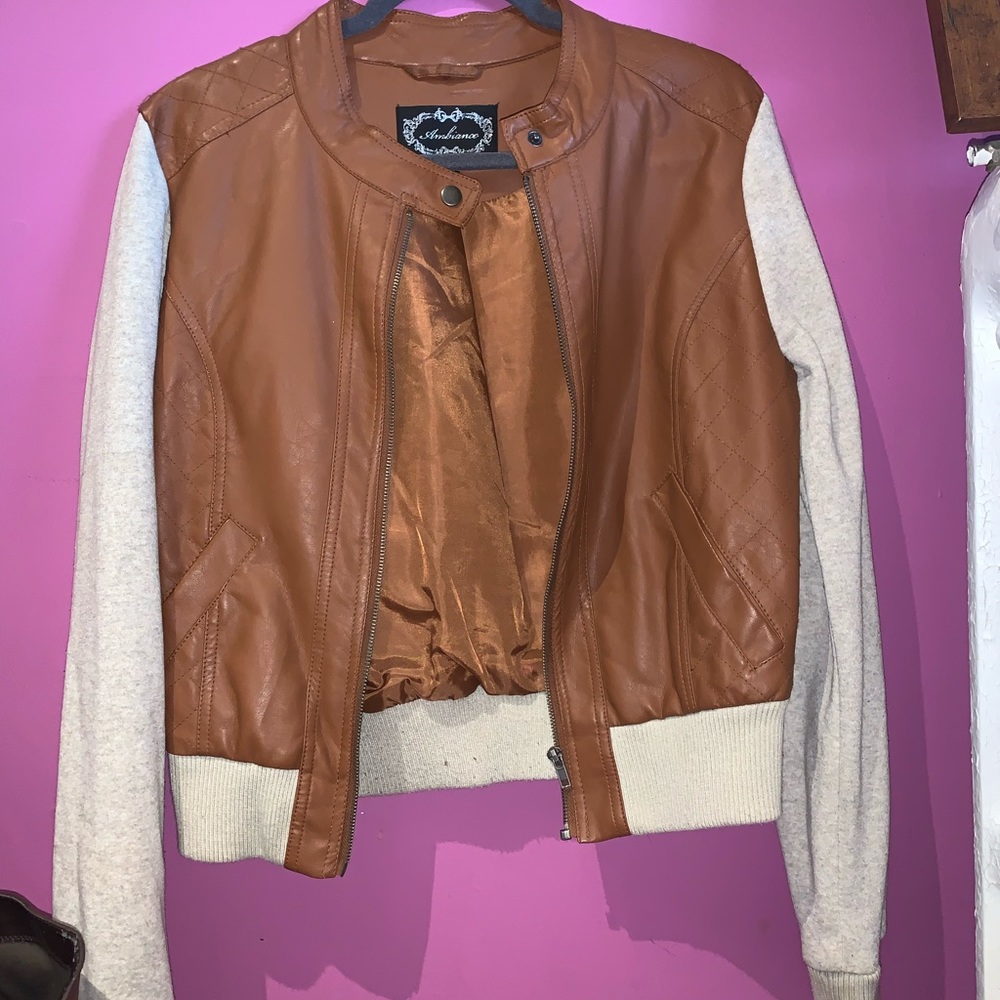 Jacket - Picture 4 of 5